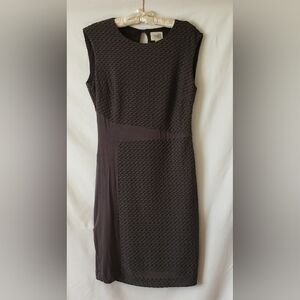 ECI Black and Gray Sleeveless Knee-Length Sheath Dress
